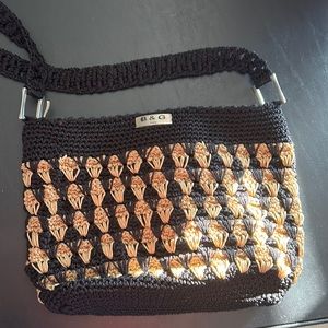 B & G Italy woven purse